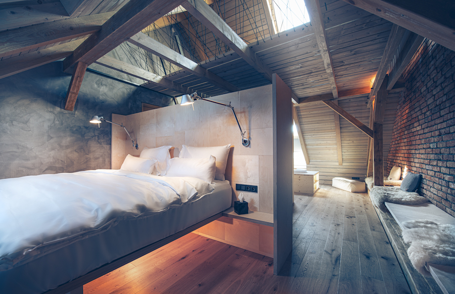 Pokoj - Nad konírnou